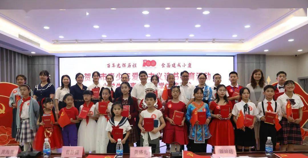AI两会90秒 | 重庆两会大幕开启 政协成绩单出炉
